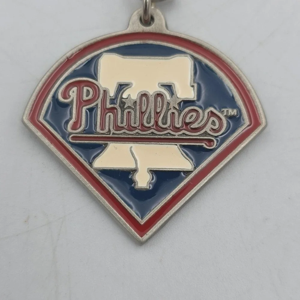 Vintage Philadelphia Phillies Authentic MLB Pewter Key Chain 1992